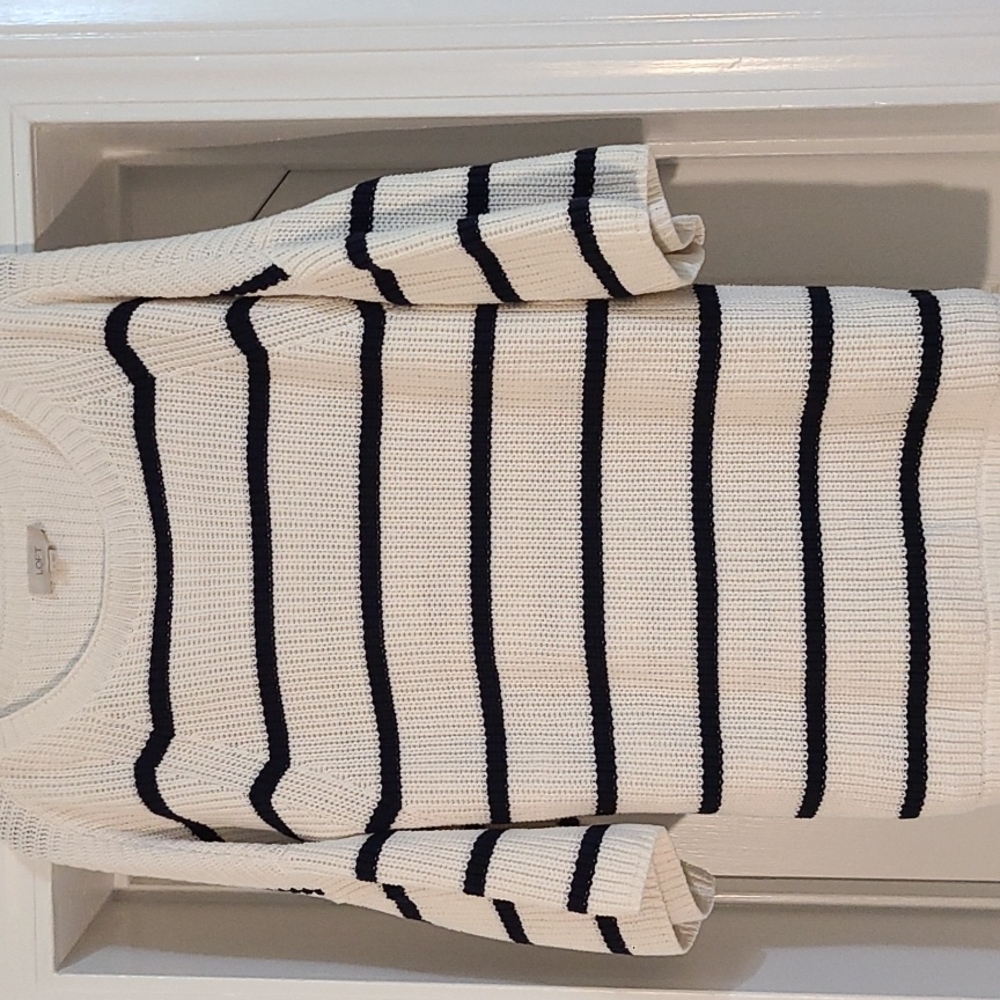 Loft 1x striped knit sweater navy/white